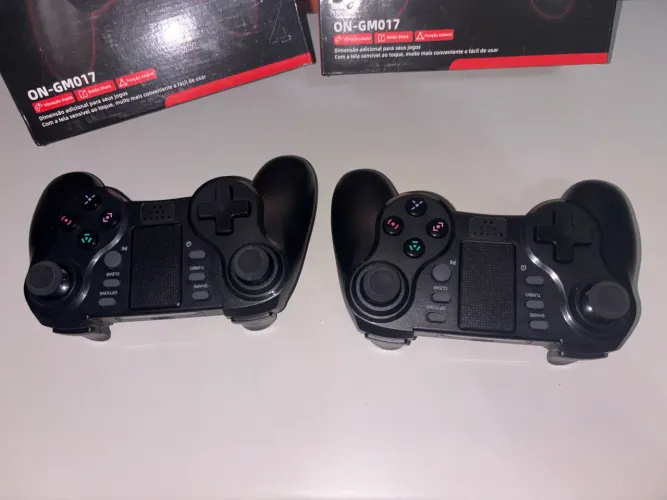 Vendo 2 controles (PS4) ON-GM017 em excelente estado de conservação.