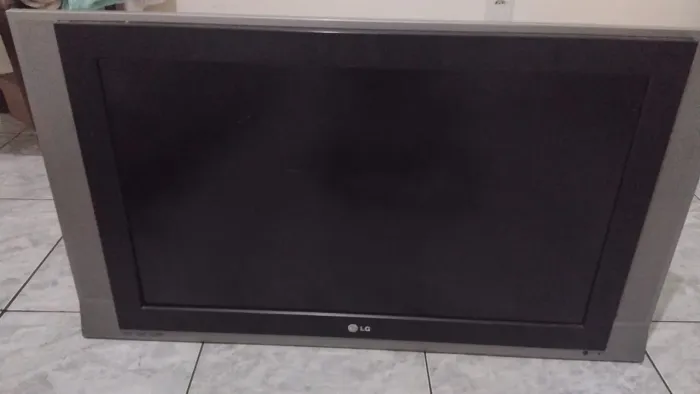 Vendo tv LG 32 polegada 