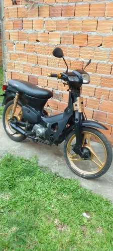 Vendo essa linda moto 