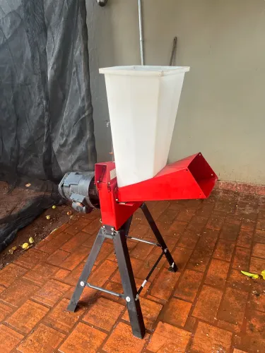 Máquina Triturador forrageiro