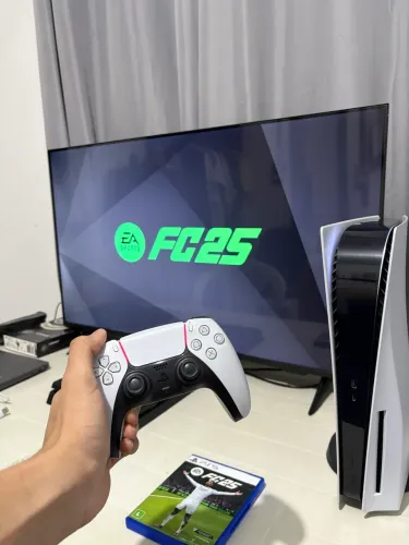 PS5 Mídia Física + FC 25