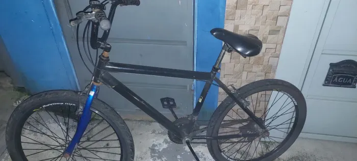 Bicicleta aro 29 em boas condições quadro bom barato $250