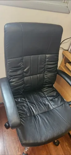 Cadeira de escritório Presidente giratória com relax office plus preta
