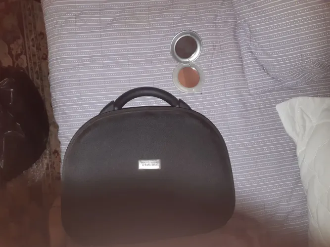 Frasqueira/Bolsa de maquiagem(acompanha espelho)