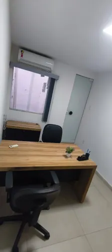 Alugo sala comercial mobiliada ao lado do Ed Charmant