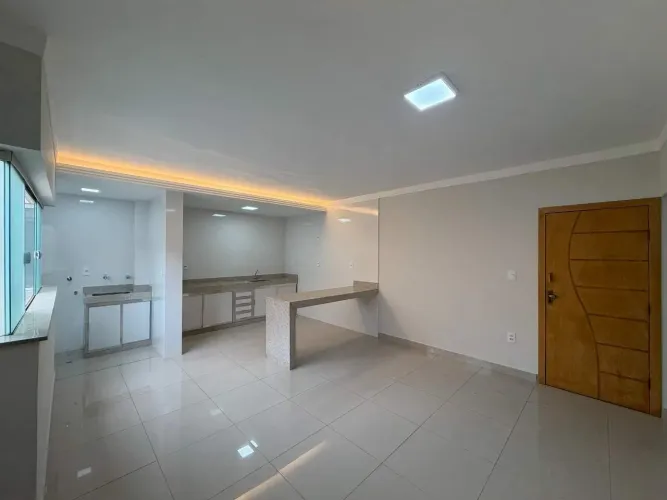 Apartamento para aluguel, 2 quartos, 1 suíte, 2 vagas, Centro - Divinópolis/MG