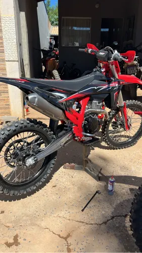 MXF 270 MXi