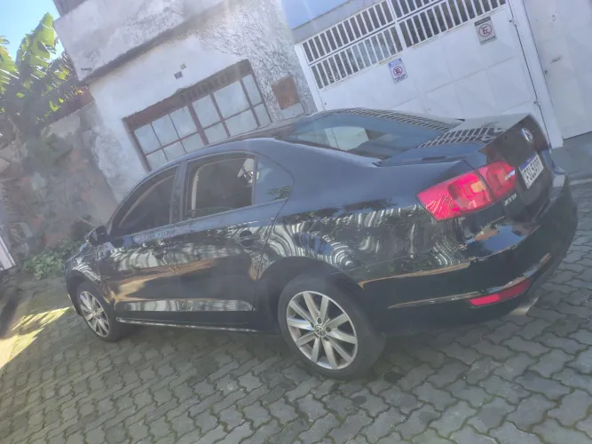 Volkswagen Jetta Comfortline 2.0 T.flex 8V 4P Tipt. 2014