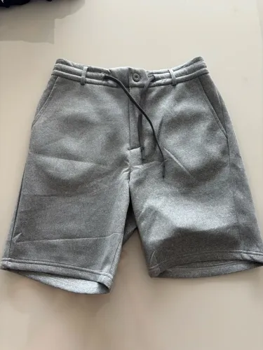 Shorts cinza 