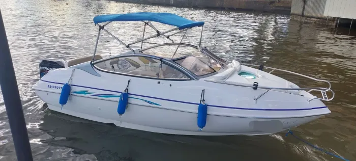 Lancha Focker 215