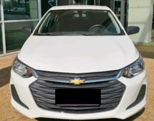 Aluguel Chevrolet Onix Hatch econômico para aplicativos