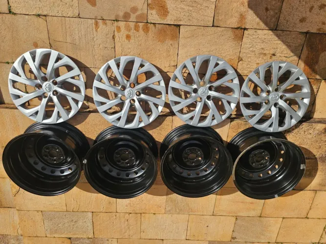 Roda Toyota corolla ou yaris com calotas