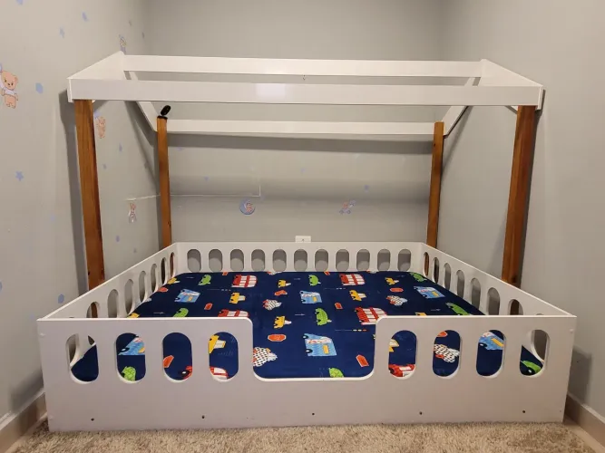 Cama Montessoriana Infantil Tamanho Casal Formato Casinha Com Colchão