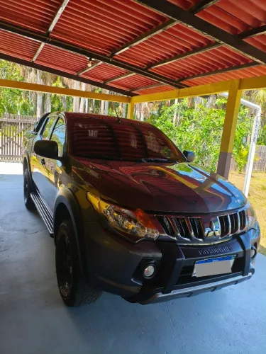 Mitsubishi L200 Tri. Outdo. GLS 2.4 CD 4X4 Die. AUT 2024