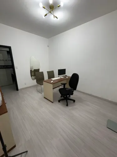 Alugo escritório/sala comercial em Capim Macio