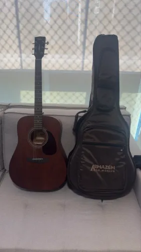 Violão Cort seminovo com capa