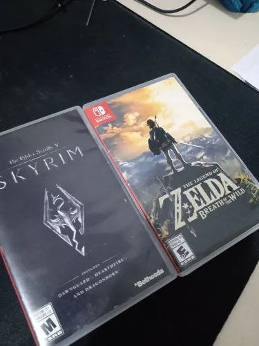 Zelda + Skyrim Nintendo Switch