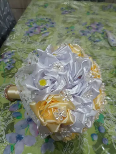 vendo buquê de flor para casamento grande 