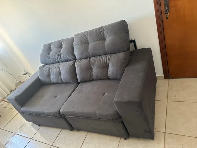 Sofá 2 lugares retrátil seminovo