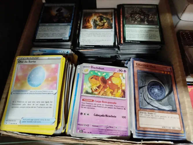 Cartas pokémon e magic