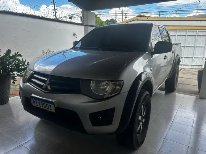 Mitsubishi L200 Triton GLX 3.2 CD TB Int.diesel MEC 2017