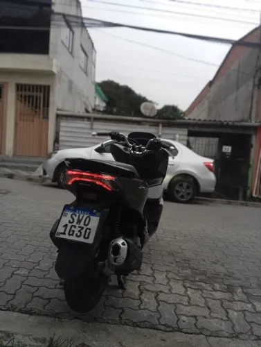 Pcx 2023 com passagem por leilao