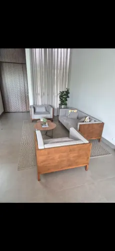 Vendo jogo de sofá Madeira Ypê