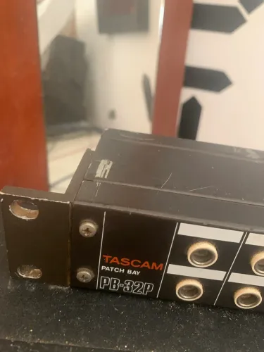 Patch Bay  Tascam PB 32 P