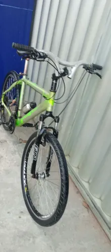 Bicicleta aro 26 toda no alumínio jante VMAAX toda filé 