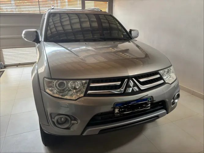 Mitsubishi Pajero Dakar HPE 3.2 4X4 T.I Dies 5P AUT 2014