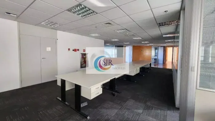Conjunto para alugar, 735 m² - Vila Olímpia - São Paulo/SP