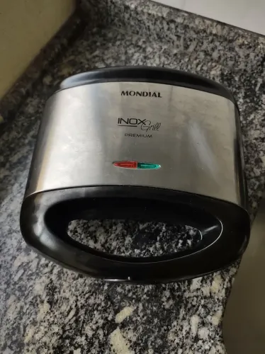 Sanduicheira Mondial Grill S-07 - Preto/Inox - 110V