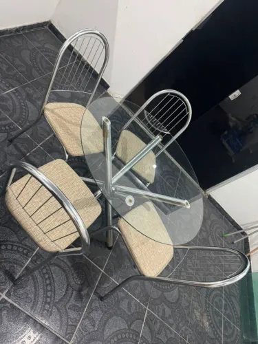 Mesa 4 cadeiras