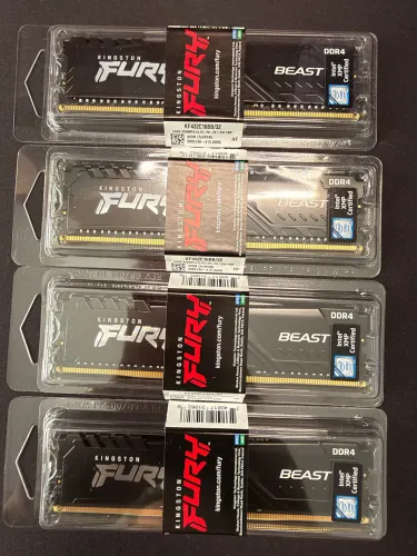 Memória Kingston Fury Beast 32GB DDR4 3200MHz CL16 - Testada, Sem Uso