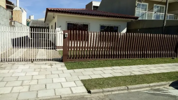 Vendo casa 141 m² constr/averb - terreno 300m² - Capão Raso - Curitiba