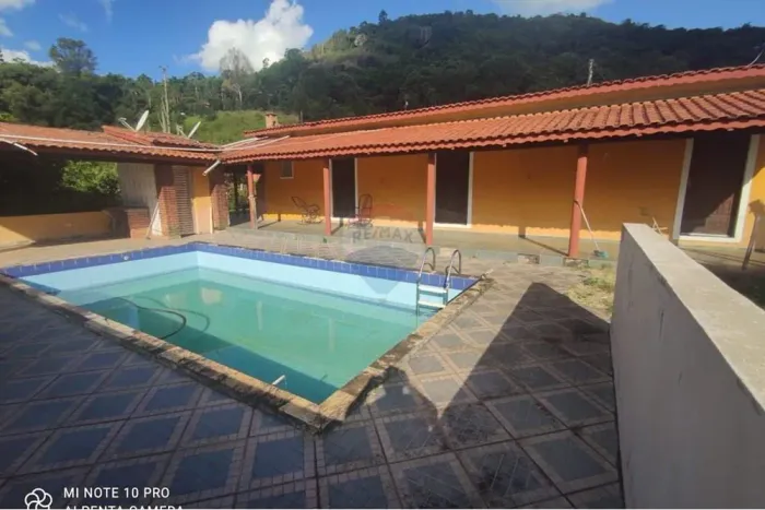 Sitio toledo minas Gerais Com uma área total de 38.720.00m² equivalente a 03,87,20ha (alqu