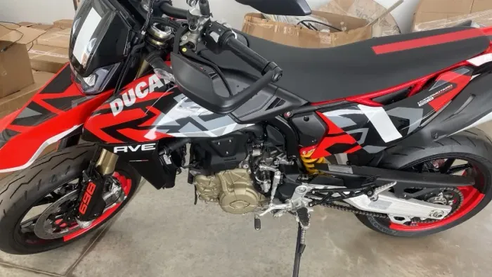 DUCATI HYPERMOTARD 698 REV