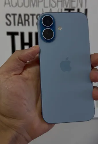 iPhone 17