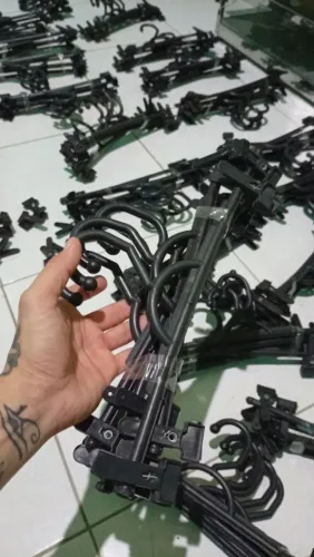 Cabides de roupa novos
