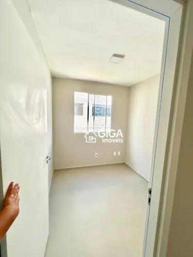 Apartamento com 2 dormitórios para alugar, 38 m² por R$ 1.300,00/mês - Lagoa Redonda - For