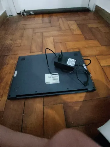 Positivo motion plus 4gb memória 64gb armazenamento,precisa de concerto