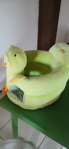 Sofá pra bebê acolchoado 