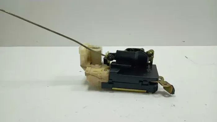 Fechadura Elétrica Traseira Esquerda Fiat Palio 1996 Á 2001