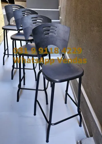 Banquetas altas novas cor preta 70 cm Frete grátis para BH