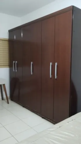 Guarda roupa 250,00