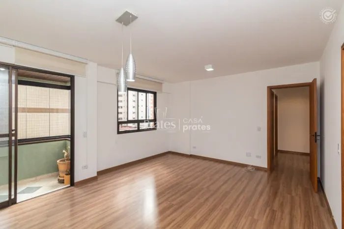 Apartamento aconchegante com sacada fechada!
