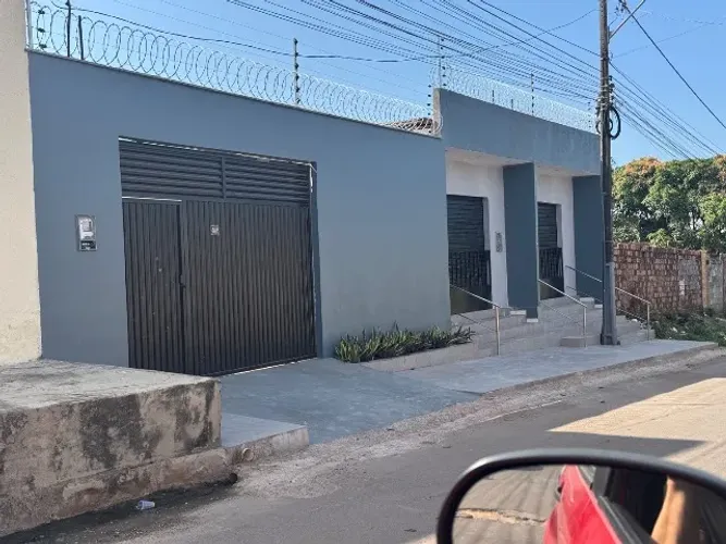 Aluga-se ponto comercial