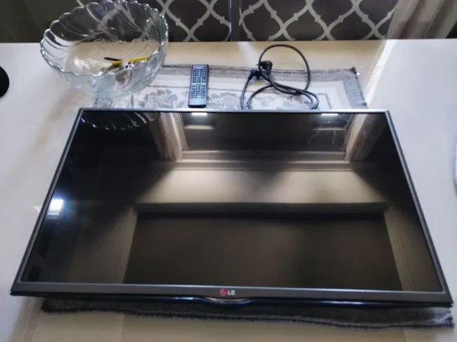 TV LG 32 polegadas (não smart)