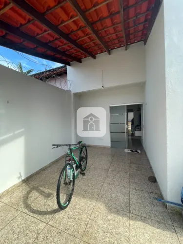 Casa para locação no bairro Santa Rosa