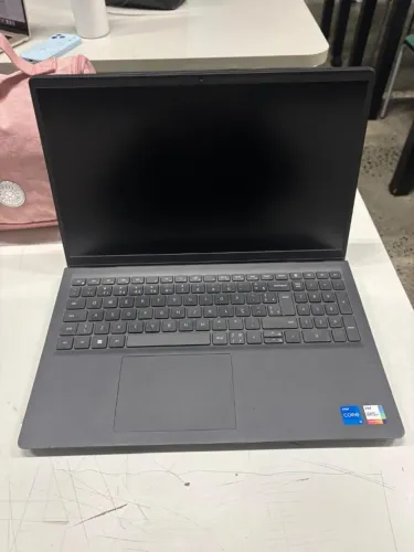 Notebook Dell Inspiron 15 1300-M50P Full HD 13ª Gen Intel Core i5 16GB 512GB SSD Win 11
